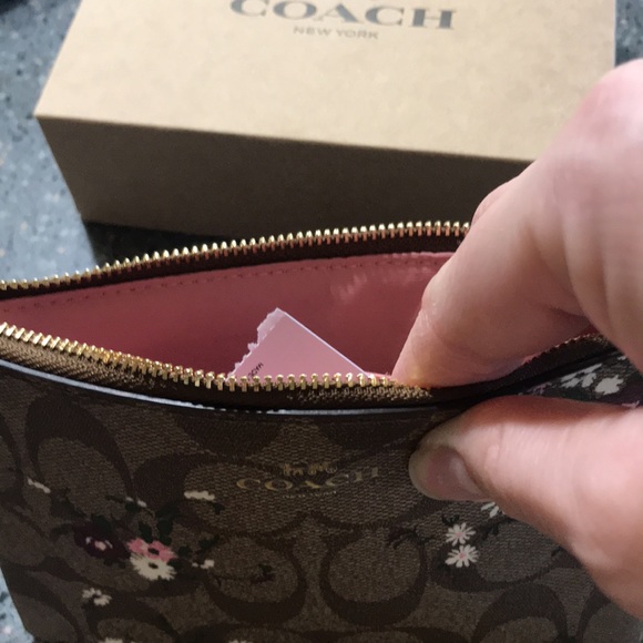 Coach wristlet wallet new! - Picture 2 of 3